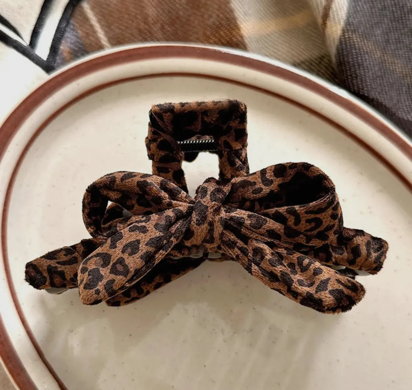 Accity Leopard Bow Claw